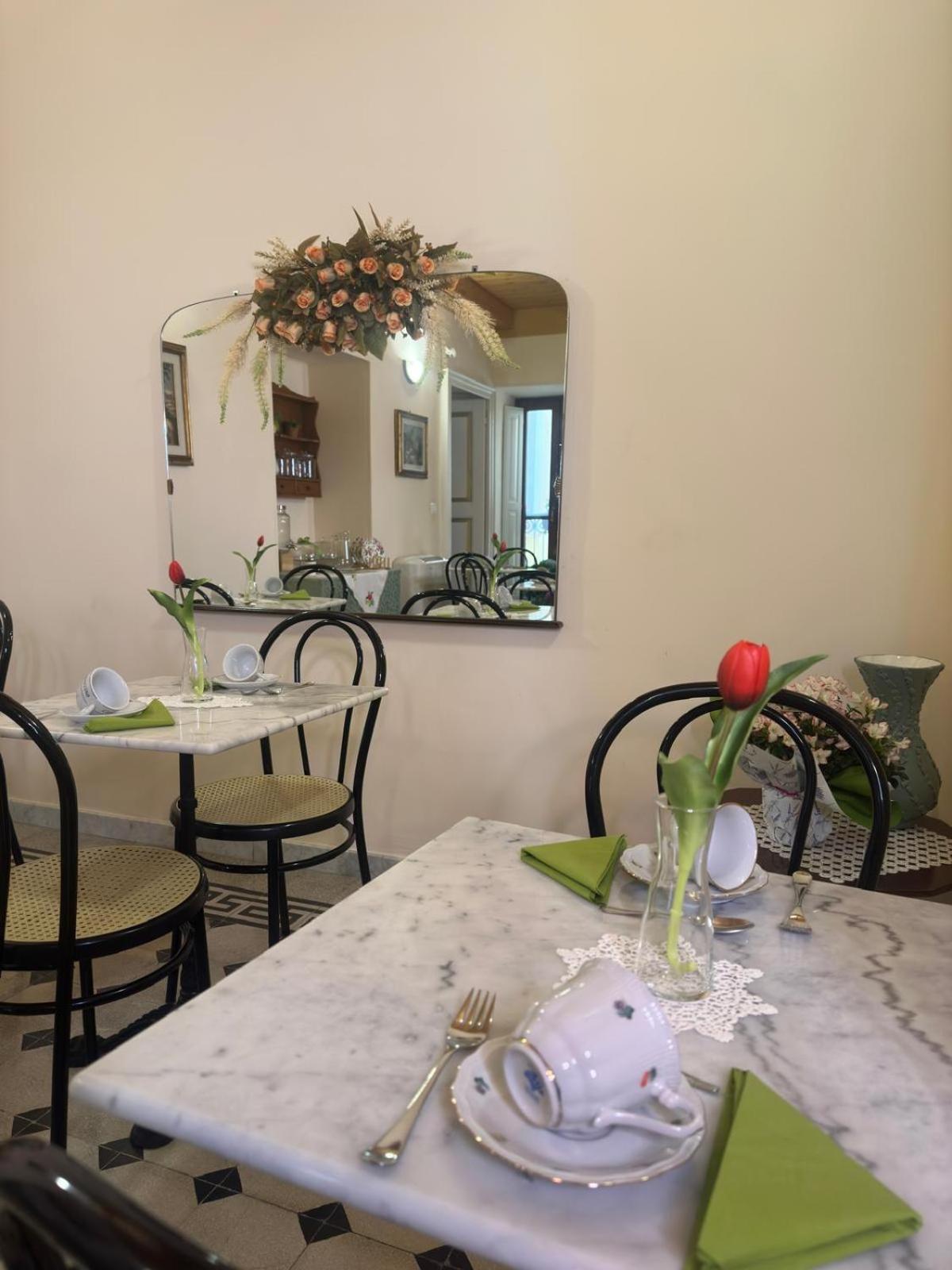 Hotel Residenza Gonzaga à Serracapriola Extérieur photo